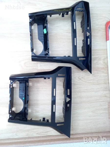 2бр.Конзоли за Астра Н Черен пиано лак, снимка 1