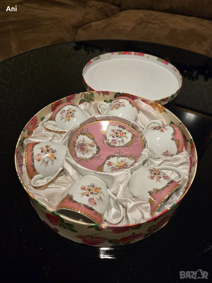 Розов сервиз за кафе от ЯПОНСКИ ПОРЦЕЛАН, снимка 1