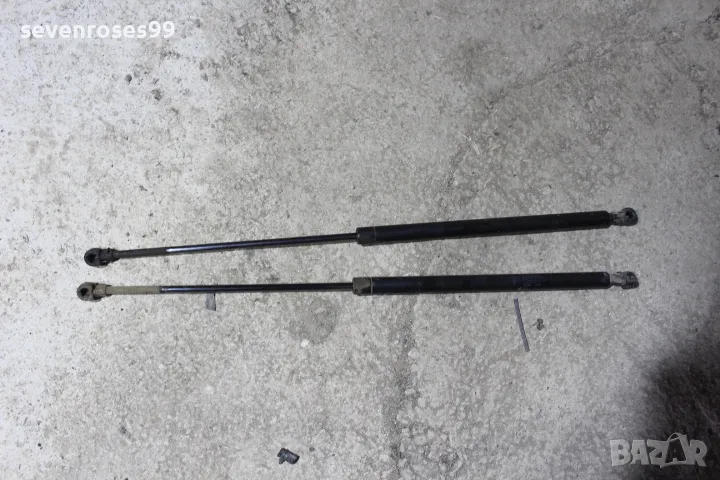 Амортисьор заден капак Рено Меган Сценик 1998 1.6i Renault Megane Scenic ляв десен , снимка 1