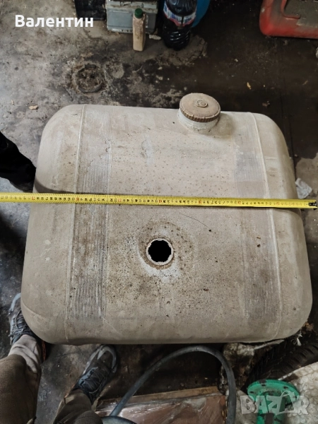 резервоар мерцедес 150л, снимка 1
