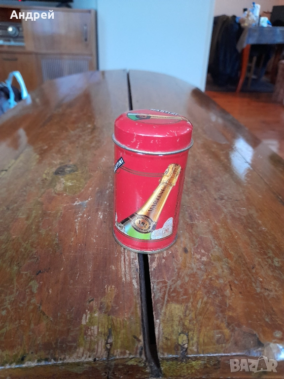 Стара кутия от Martini, снимка 1