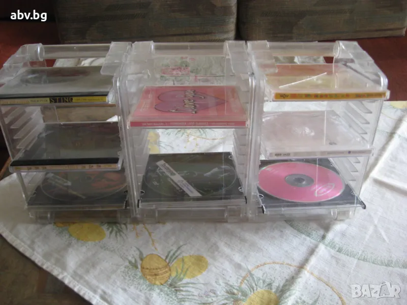 стойки за СД и ДВД, снимка 1