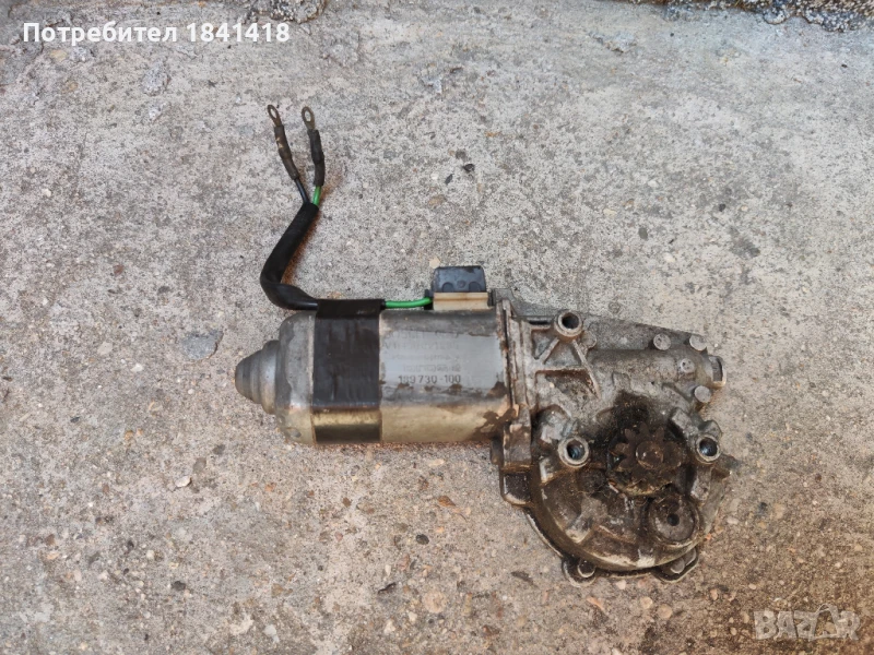 Моторче чистачки Mercedes W124/ Мерцедес 124, снимка 1