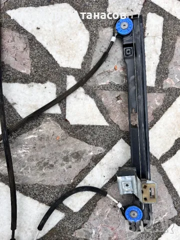 5P0837402Q. Стъклоповдигач преден десен за Сеат Алтеа XL. 2005-2014г, снимка 2 - Части - 50320977