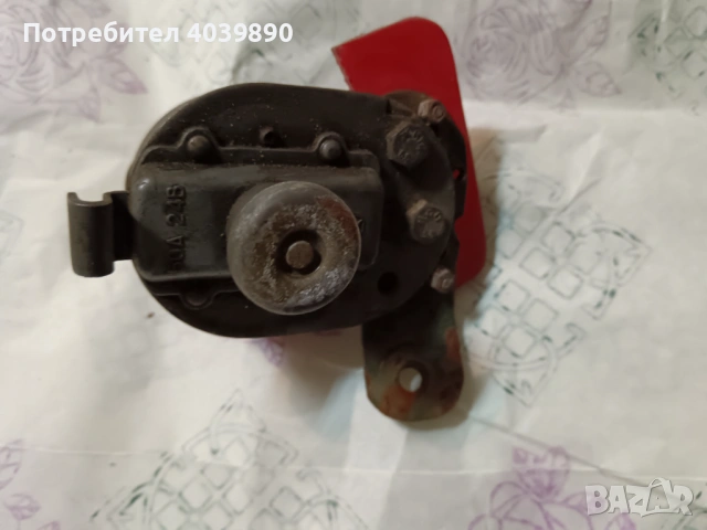 Продавам ключ -маса и секретни болтове за джанти на Лада , снимка 3 - Части - 54155522