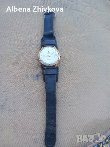 механичен часовник - работещ