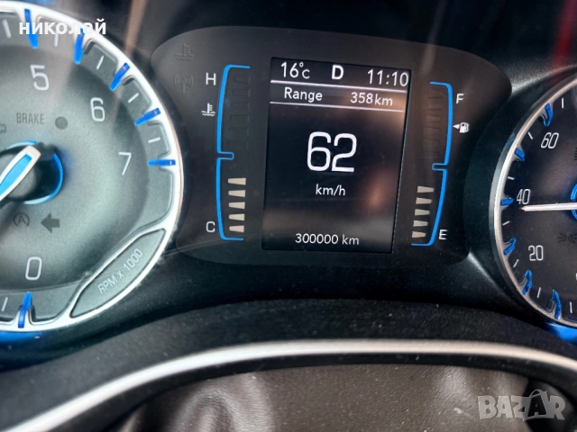 Chrysler Pacifica Touring L 3.6 Pentastar , снимка 18 - Автомобили и джипове - 40670254