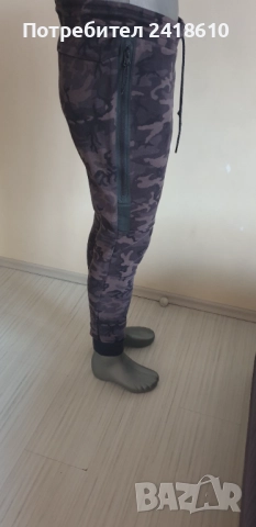 Nike Tech Camo Pant Mens Size S Slim Fit ОРИГИНАЛ! Мъжко Долнище!, снимка 12 - Спортни дрехи, екипи - 52276376