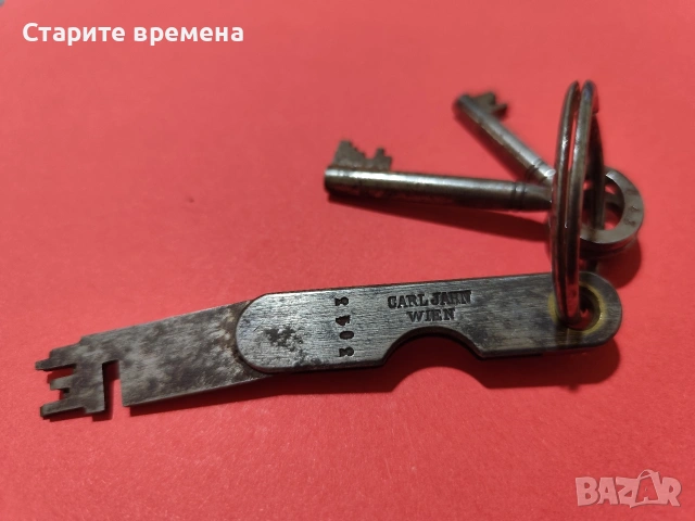 СТАРИ КЛЮЧЕТА от СЕЙФ , снимка 4 - Други ценни предмети - 54178794