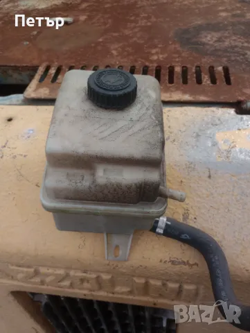 Казанче хидравлична течност Пежо Партнер 306 ситроен Берлинго 1996-2008г