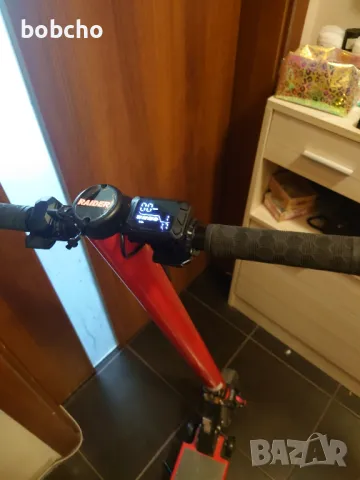 Електрическа тротинетка Raider, снимка 7 - Скейтборд, ховърборд, уейвборд - 50212651