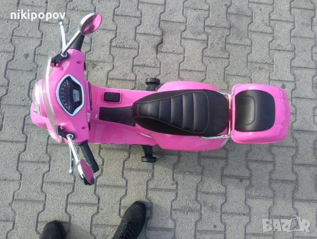 VESPA Акумулаторен мотор голям Vespa GTS Super Розов, снимка 9 - Други - 53849997