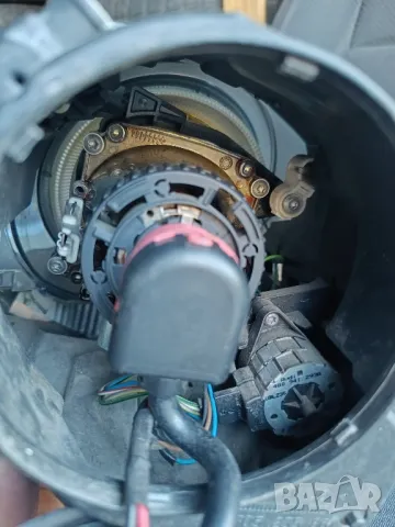 Продавам ОРИГИНАЛНИ GTI / R32 фарове (НАПЪЛНО ОБОРУДВАНИ) 
за голф 5, джета, кади, голф плюс, сеат, снимка 15 - Части - 50209995