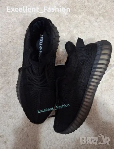 Унисекс модел Adidas yeezy boost 350 V2, снимка 1 - Маратонки - 48888739