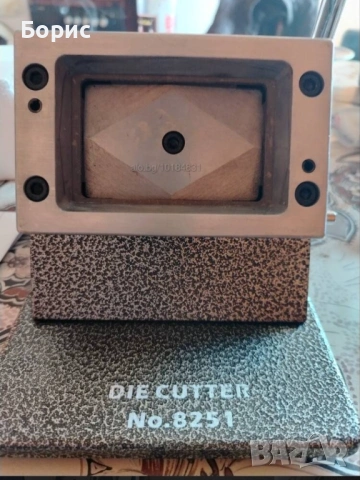 Машина-ръчна щанца за рязане на PVC Cards, визитки и баджове. 85.6/54, снимка 6 - Други инструменти - 53491903