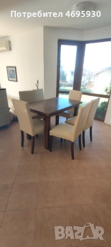 Кухненска маса и шест броя столове