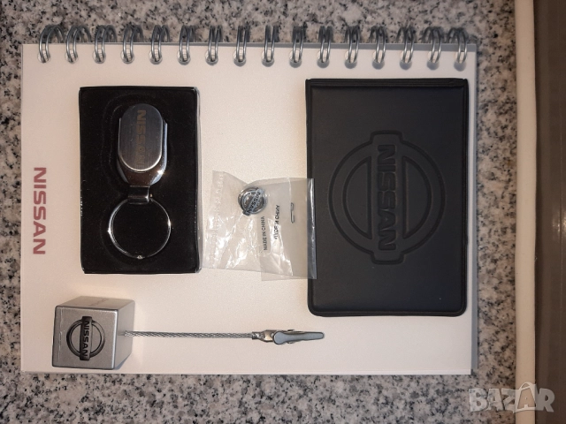 NISSAN ключодържател органайзер значка тефтер щипка чаша, снимка 4 - Аксесоари и консумативи - 52313688