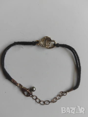 Нежна гривна със сърца , снимка 2 - Гривни - 54231514