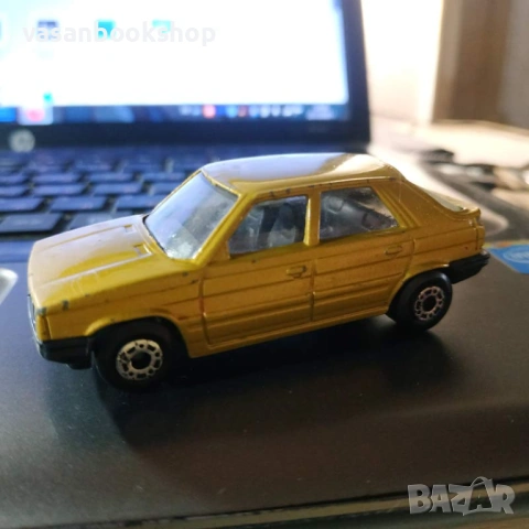 РЯДЪК Български Matchbox: Renault 11 (Микро Разград) – Автентичен Колекционерски Модел