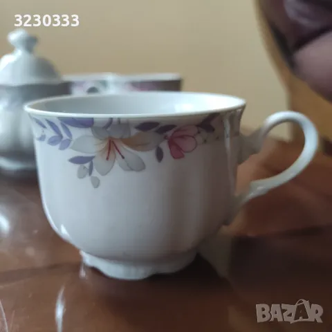 Порцеланов сервиз за чай, снимка 6 - Сервизи - 49720447