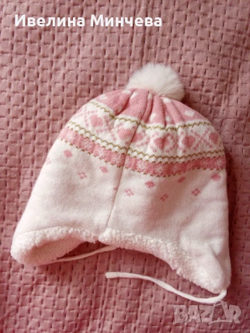 Дебела зимна шапка за момиче размер 86-98 , снимка 2 - Бебешки шапки - 51370004