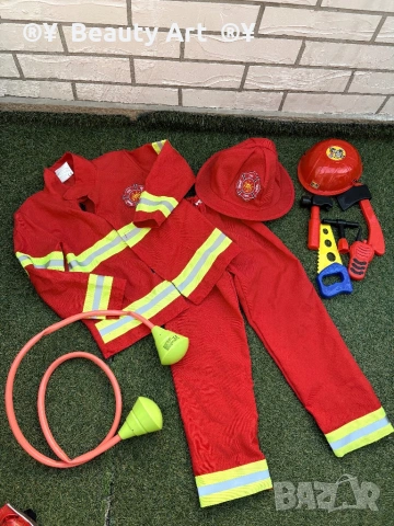 Карнавални Хелоуин костюми , размер 2-5год , Лекар, полицай, хълк, пират , спайдермен, пожарникар, снимка 7 - Други - 53849668