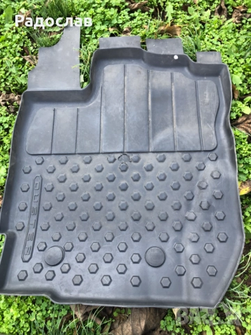 Два комплекта стелки за Dacia Duster 2021 година, снимка 12 - Аксесоари и консумативи - 52519082