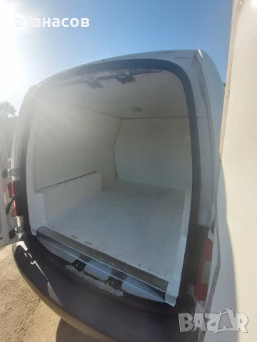 Vw caddy с фабричен хладилен фургон 2000кб, снимка 11 - Автомобили и джипове - 51234592