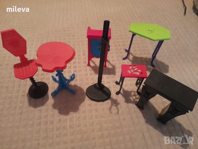 Монстър хай , снимка 7 - Кукли - 52415358