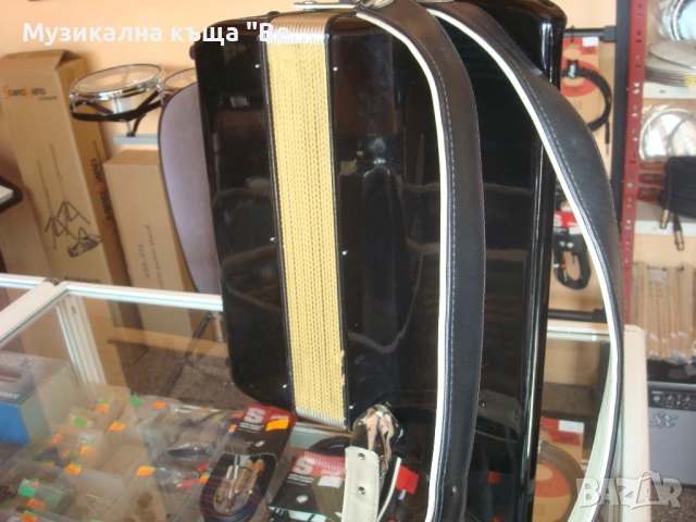 Акордеон Hohner Concerto III 72 баса, снимка 7 - Акордеони - 53859860