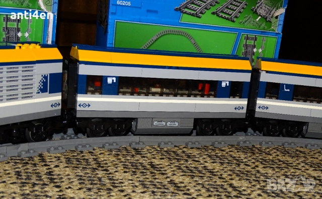 LEGO City пътнически влак 60197 + релси – комплект, снимка 6 - Конструктори - 52870048