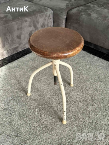 Соц Медицинско Столче на Винт, снимка 2 - Столове - 53614304