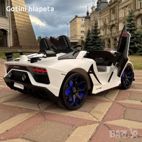 Двуместна КОЛА Licensed Lamborghini Aventador SVJ 24V с функция дрифт, снимка 2 - Детски велосипеди, триколки и коли - 46663624