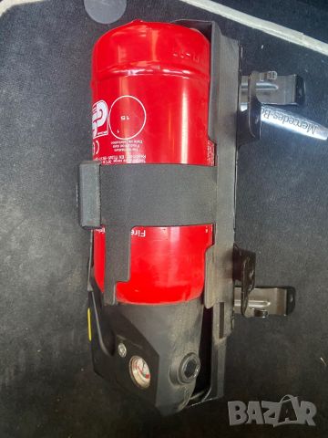 Оригинален мерцедес комплект пожарогасител със стойка и кутия a2468600714 A class B class CLA GLA , снимка 1 - Части - 45250889