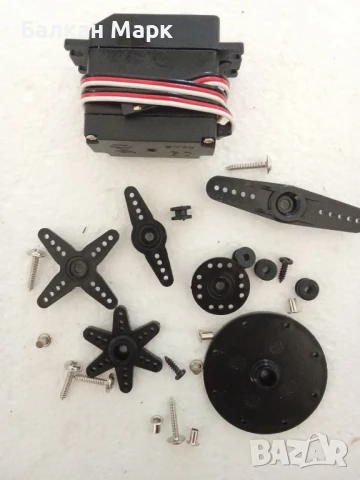 НОВ серво мотор SM-S4303R – непрекъснато въртене (360° Continuous Rotation