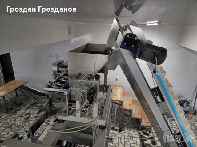 Вертикална пакетираща машина (VFFS) – реновирана, отлично състояние, снимка 3 - Индустриална техника - 52997481