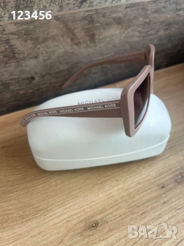 Слънчеви очила Michael Kors, снимка 2 - Слънчеви и диоптрични очила - 50674771
