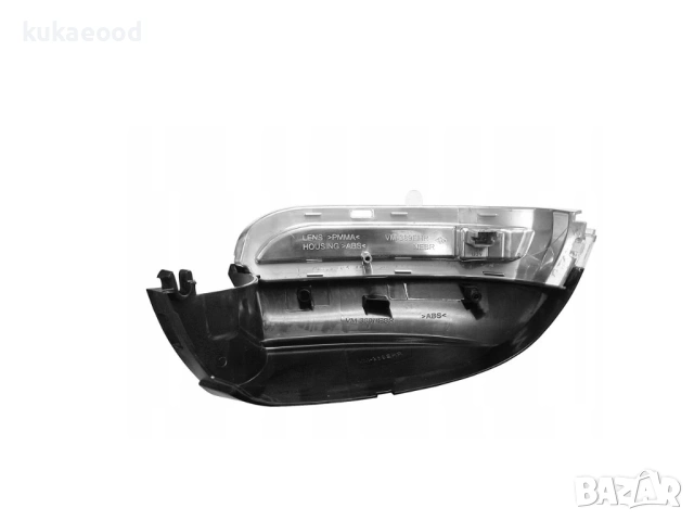 Мигач в огледало за VW Passat CC, снимка 4 - Части - 54201336