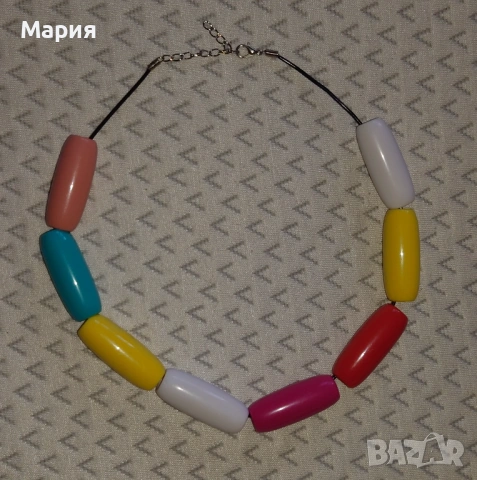 Цветен гердан, снимка 2 - Колиета, медальони, синджири - 53737970