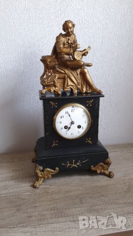 Стар френски мраморен настолен часовник, снимка 1 - Антикварни и старинни предмети - 46259292
