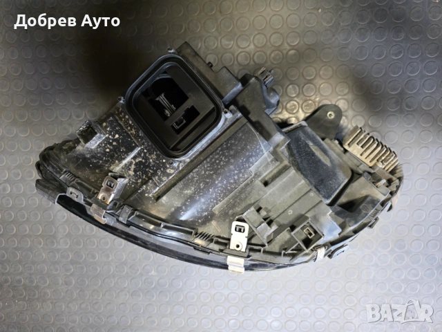 Десен необорудван фар за Mercedes C Class W205  - A 205 906 28 04, снимка 3 - Части - 54236725