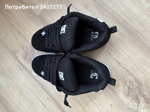 Кецове DC Shoe Company, снимка 4 - Кецове - 51824712