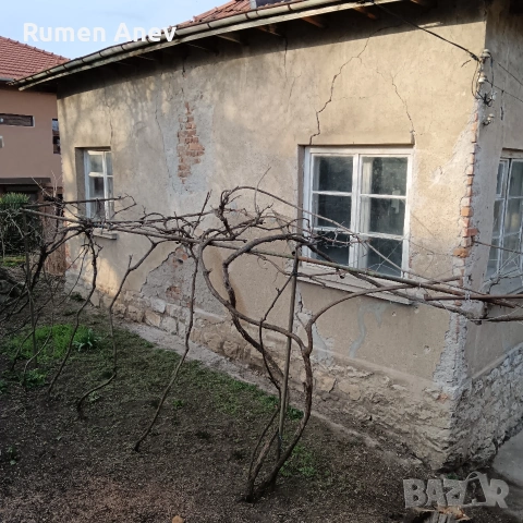 Продавам къща Костинброд, кв. Маслово, ток, вода, двор 910м2,гараж, къща64м2, за ремонт. , снимка 6 - Къщи - 53900423