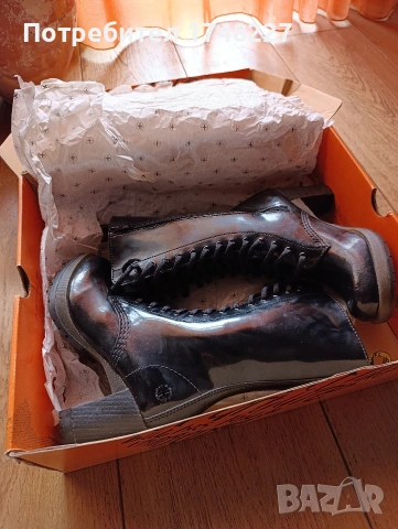 Дамски кубинки Dr. Martens, снимка 5 - Дамски боти - 53485896