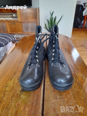 Стари туристически обувки Младост #2, снимка 1 - Други ценни предмети - 45997039