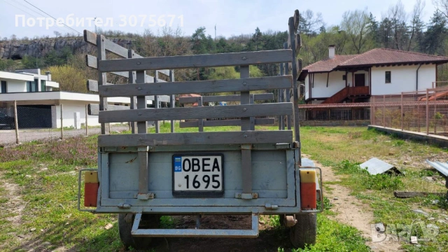 Туристическо ремарке с регистрация и документи (талон, номер).