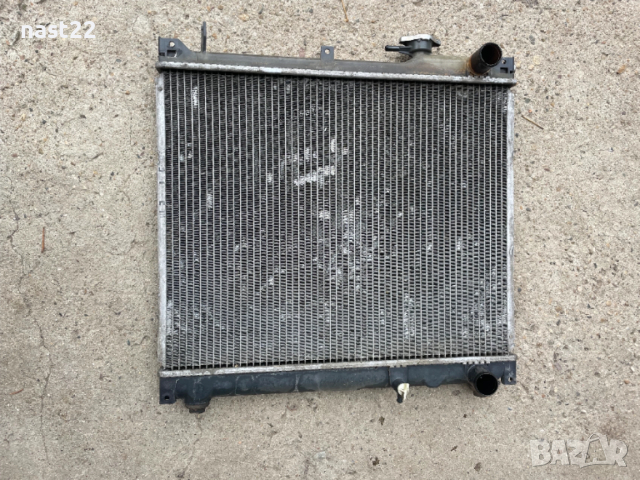 Воден радиатор за  Сузуки Гранд Витара 1998-2005 год 1.6 97 к.с, снимка 3 - Части - 52669610