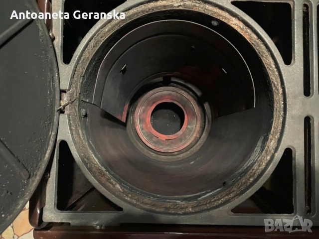 Нафтова печка в много добро състояние, снимка 3 - Отоплителни печки - 53740619