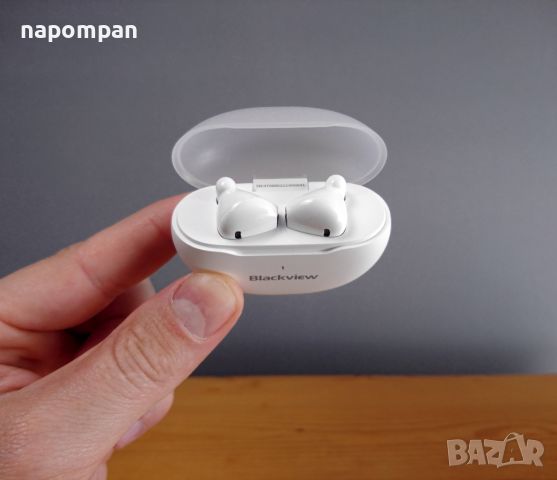 Бели Безжични Bluetooth Слушалки с Микрофон за iPhone и Android