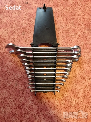 Комплект звездогаечни ключове, снимка 2 - Ключове - 53468246